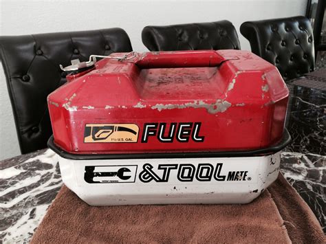 blitz metal gas can tool box|VINTAGE BLITZ 1987 USMC FUEL & TOOL MATE 1.